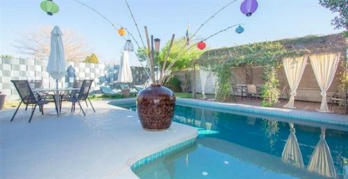 Zenyard Guest House Финикс Екстериор снимка